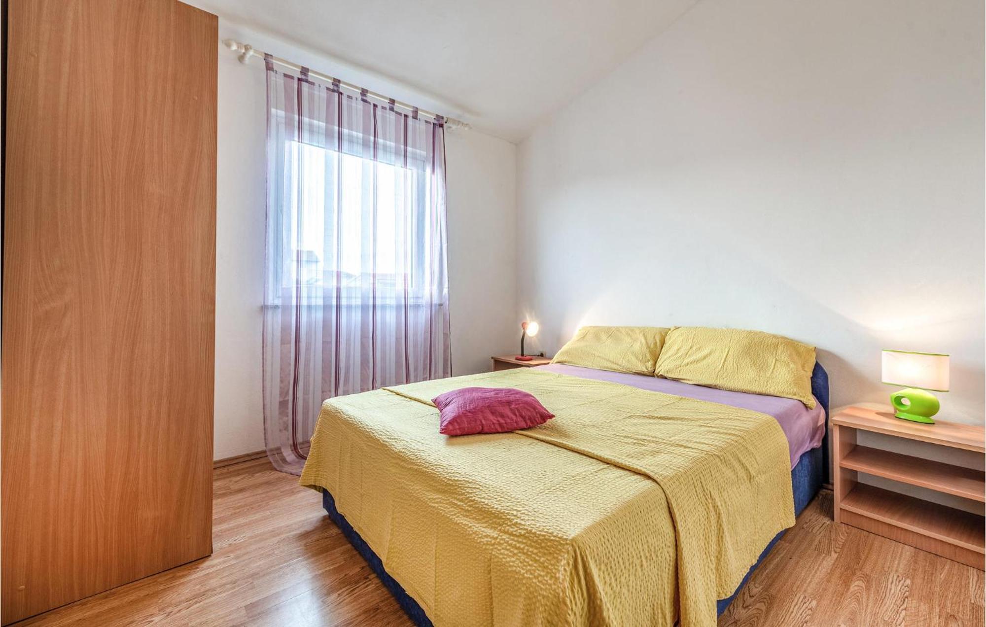 Beautiful Apartment In Vir With Wifi Luaran gambar